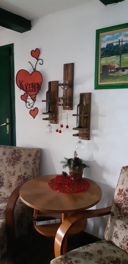 Ilkicev Kucerak Apartman Vrdnik Buitenkant foto